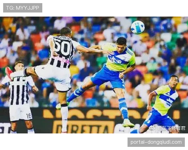 特写:大雨中完成绝杀,乌迪内斯老将脱衣庆祝吃到黄牌 特写:大雨中完成绝杀,乌迪内斯老将脱衣庆祝吃到黄牌